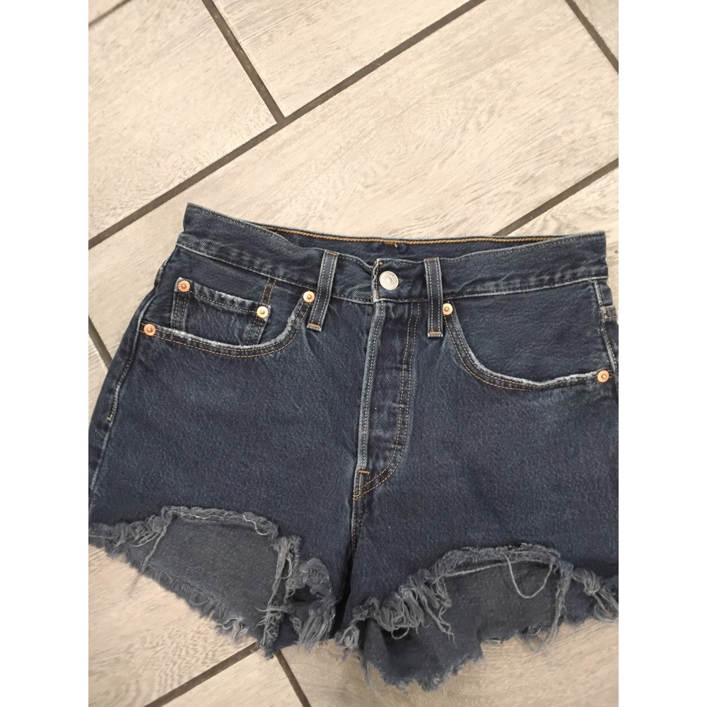 Levis 501 Womens High Rise Denim Shorts Dark Wash Frayed Hem W26 558022 - Picture 5 of 6